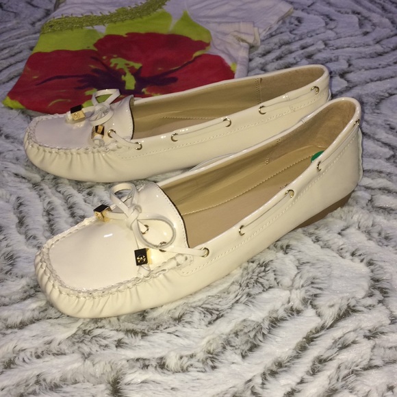 MICHAEL KORS Patent Leather Loafer in Amber - Picture 2 of 7